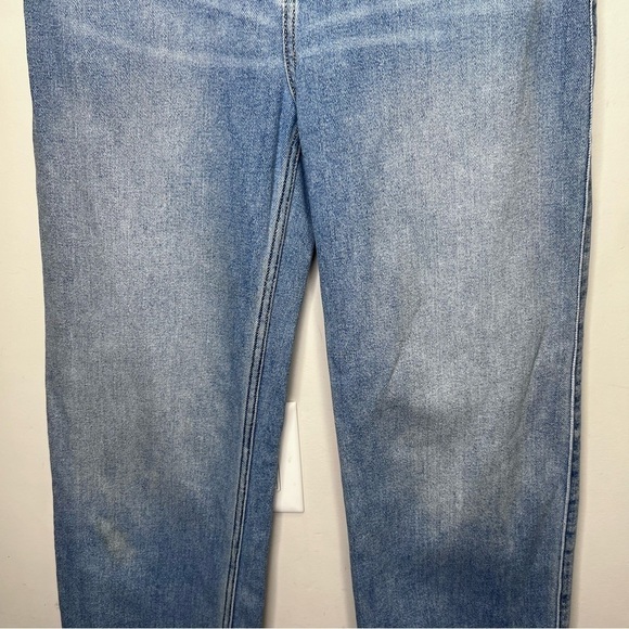 Hollister Ultra High Rise Dad Jean Size 25 - Picture 5 of 16